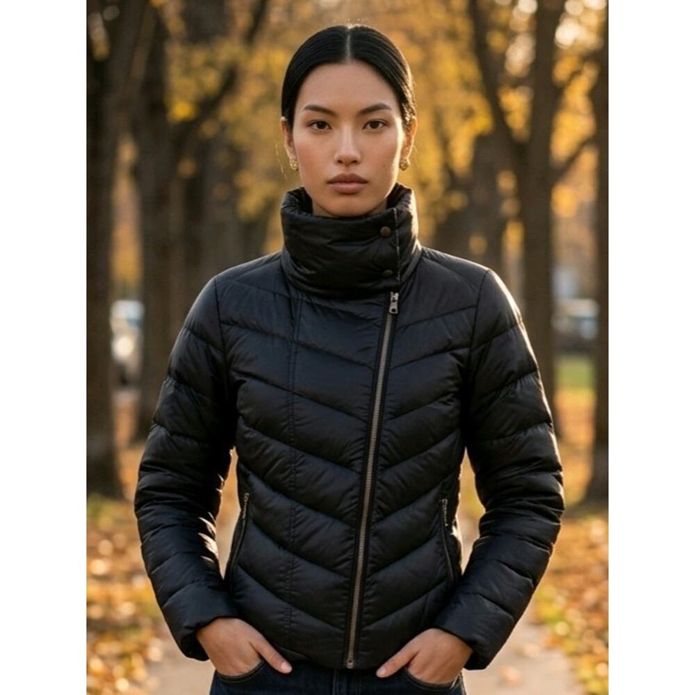 Patagonia Prow 600 Fill Duck Down Quilted Puffer Jacket Black Womens XS